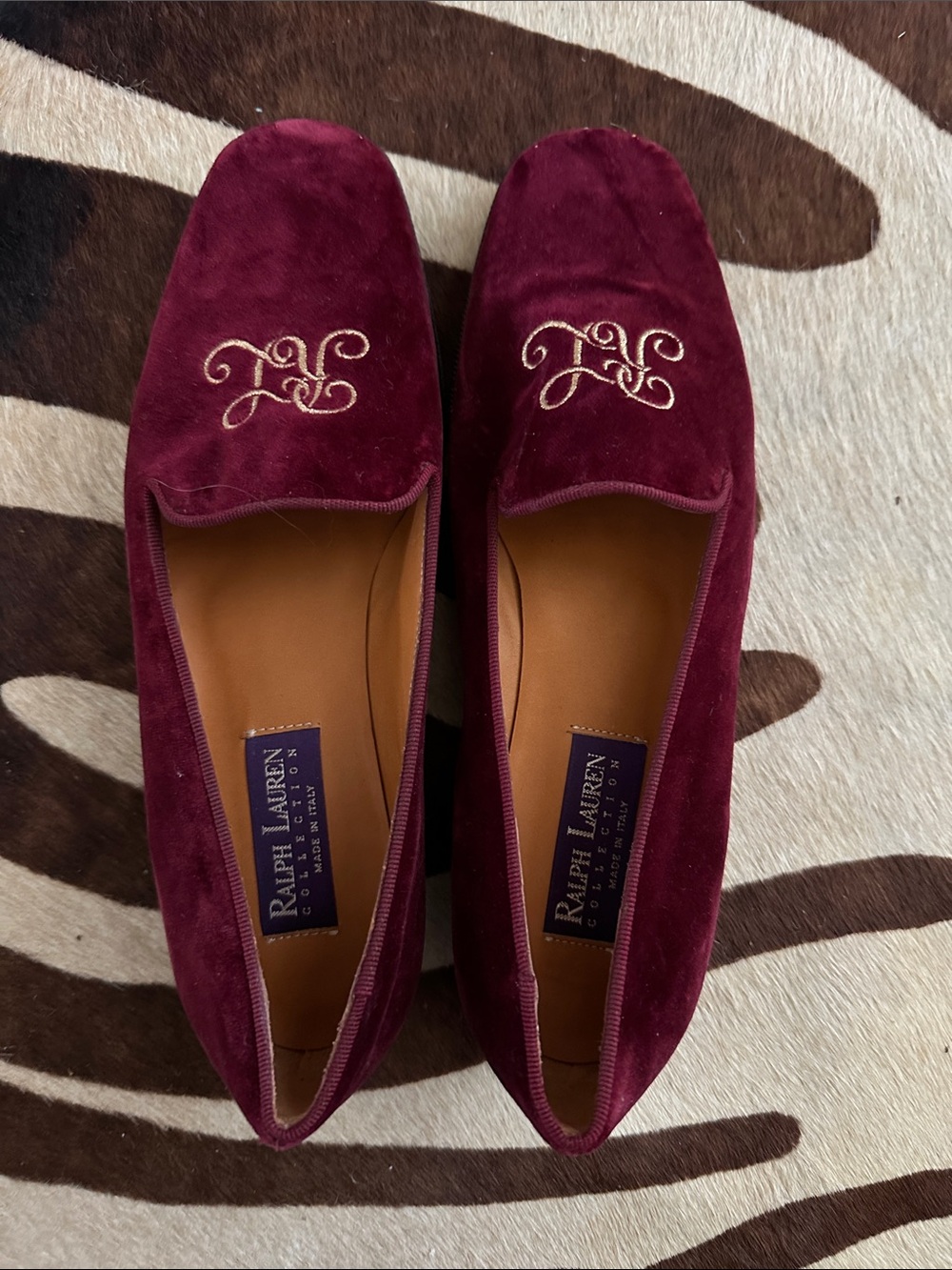 Ralph Lauren Womens Burgundy Velvet Loafers with Gold Monogram - Picture 4 of 6